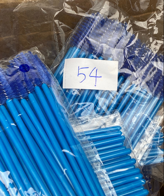 Mascara Brush 50 pieces/bag - many colors