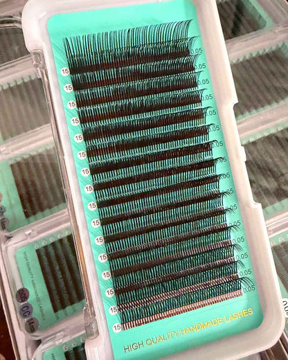 Wispy 5D Pre-Bundled Wet Lash Fans 0.05mm